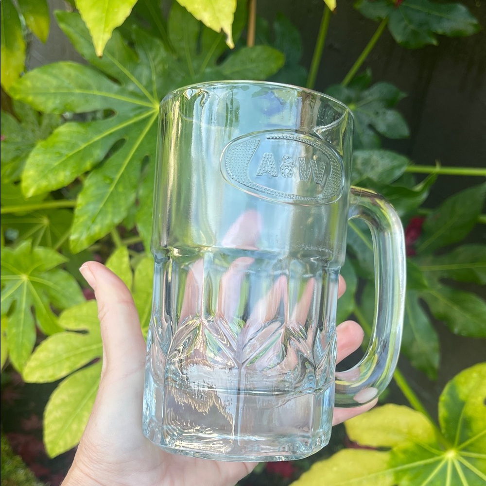 A&W GLASS MUG